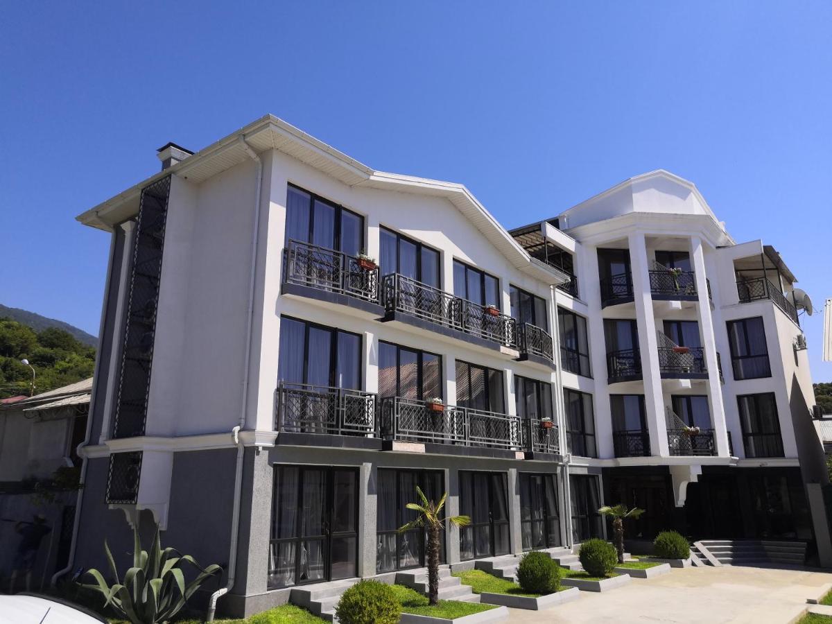 Gega Hotel Gagra Exterior photo