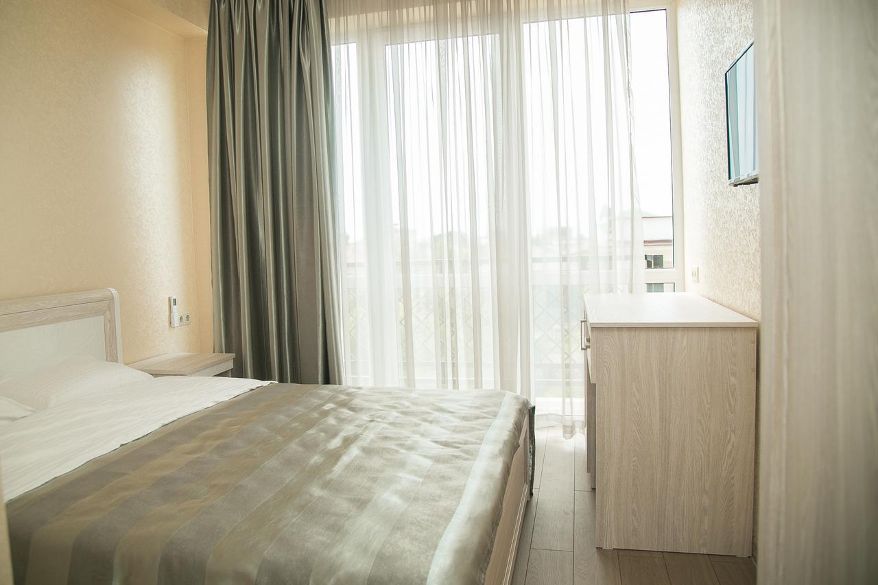 Gega Hotel Gagra Exterior photo