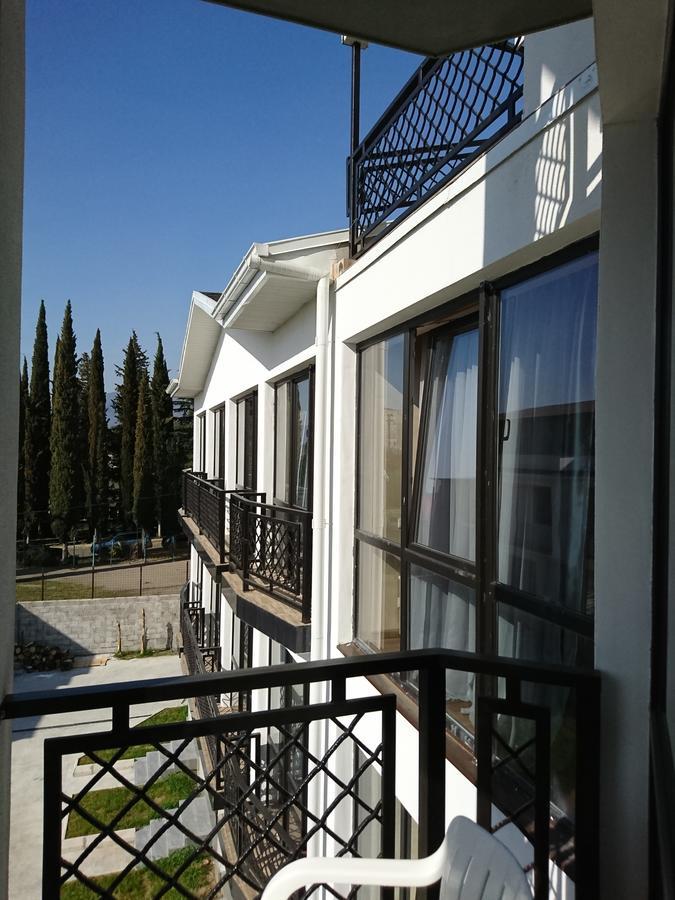 Gega Hotel Gagra Exterior photo
