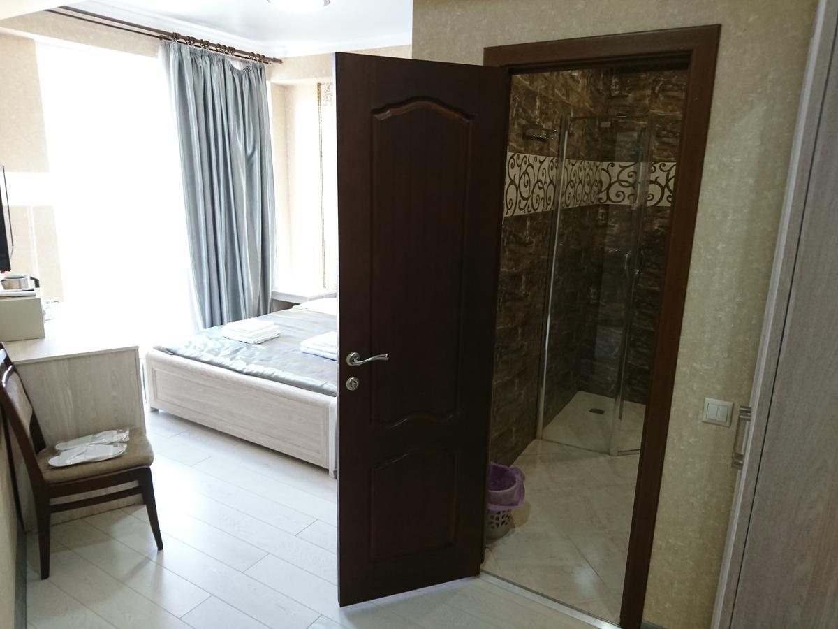 Gega Hotel Gagra Exterior photo